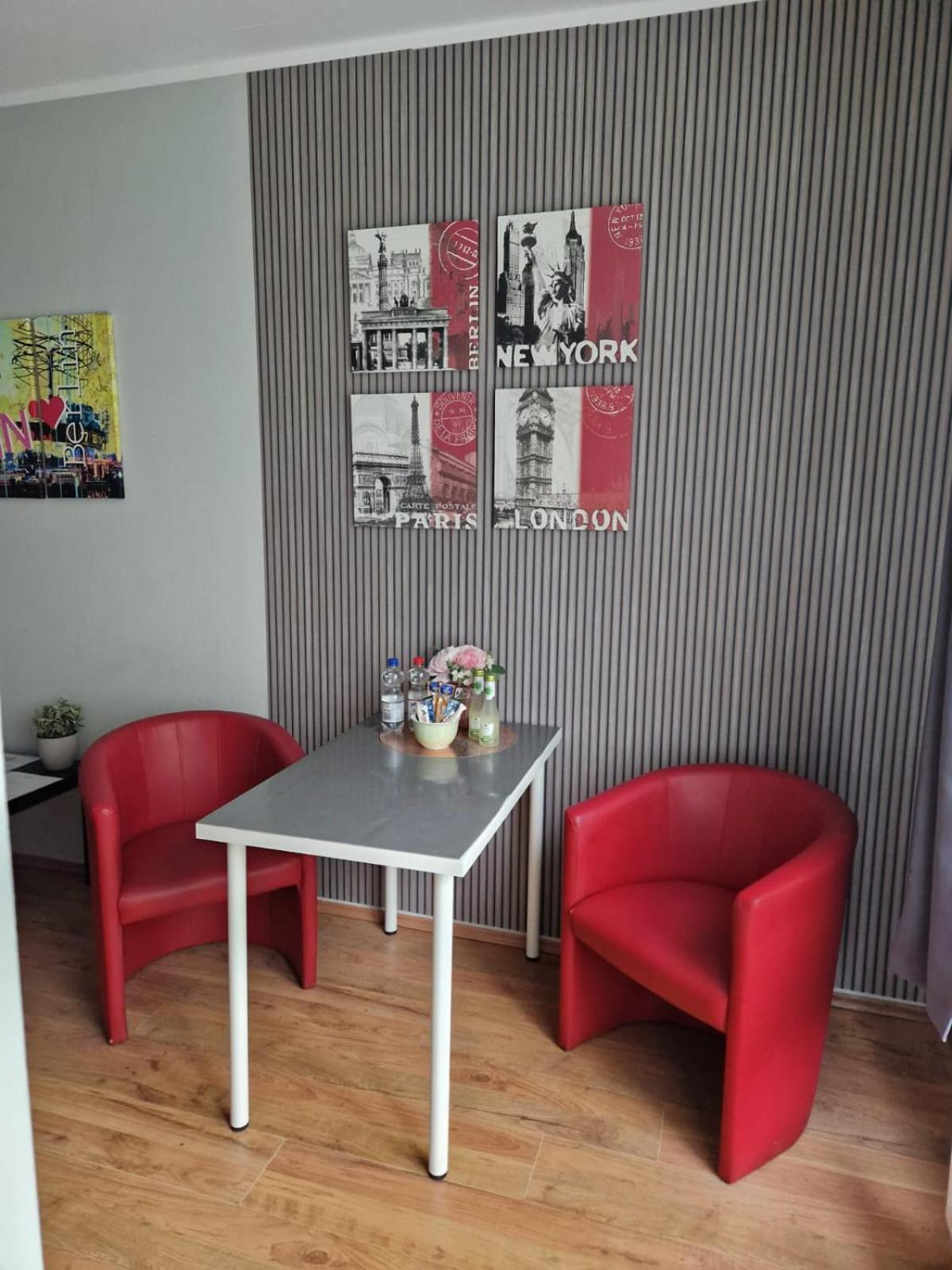 Studio-appartement Fuer Zwei Personen * Berlin